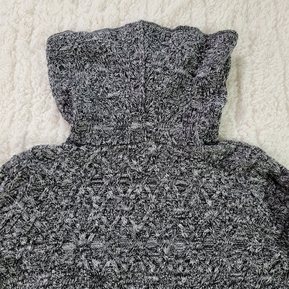 Eight Eight Eight Women’s Cowl Neck Sweater Sz M Blk/White Long Tunic Cable Knit - Picture 6 of 16